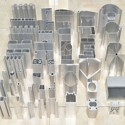 Parties d'extrusion en aluminium 6063 sur mesure avec surface anodisée pour les lames de ventilateur