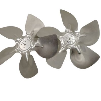 Résistance à la corrosion Lamelles de ventilateur en aluminium Résistance à la chaleur