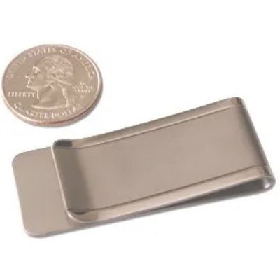 Clamps à stylo de monnaie Standard Porteur d'étiquette de perforation personnalisée en acier inoxydable Carte élastique Id Hommes Femmes Portefeuille pièces d'estampage métalliques