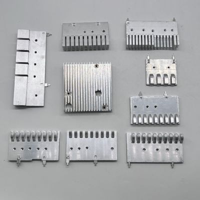 Extrusion par fraisage CNC OEM ODM Profil d'aluminium Extrusion par dissipateur de chaleur Conçu sur mesure dissipateur de chaleur pour LED